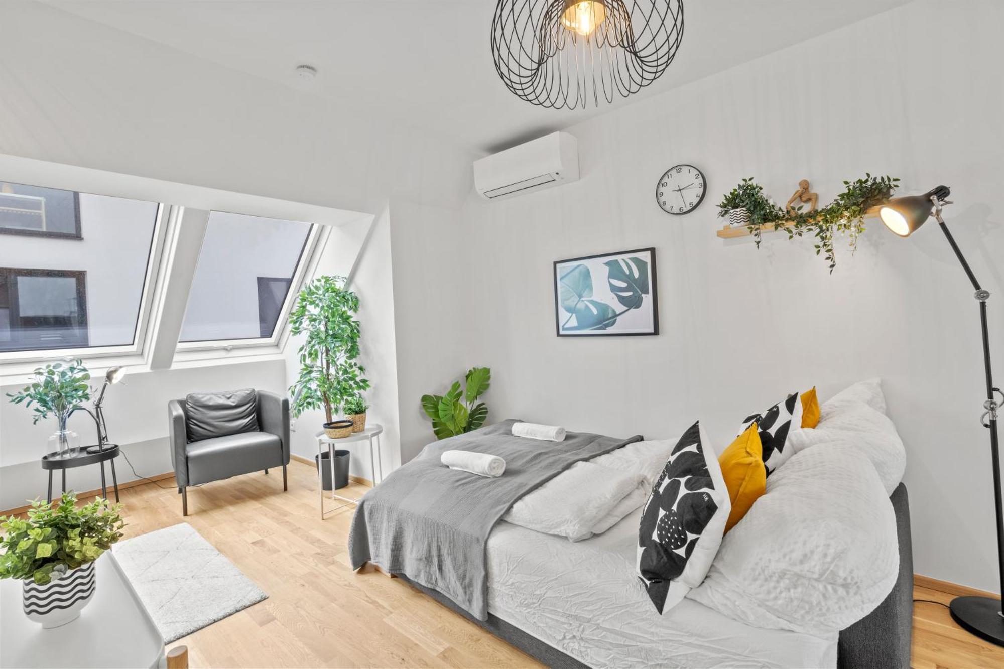 1 Min To Public Transport - 3 Min To Supermarket And Pharmacy - On-Site Parking For 19,90 Eur Виена Екстериор снимка
